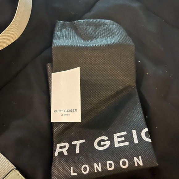 NWT! Kurt Geiger Brixton Lock Bag. (Natural) Duster included. Very classy! - Picture 8 of 8